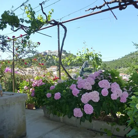 Gasthuis Bracanovic Hvar Town