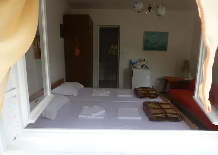 Gasthuis Bracanovic Hvar Town